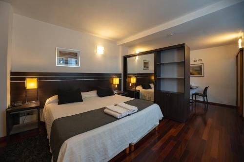 Zoom Apartments Hotel