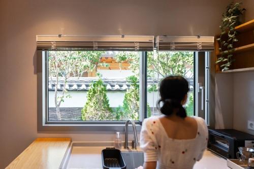 Gyeongju Hanok Stay Byeotbyeot - image 3