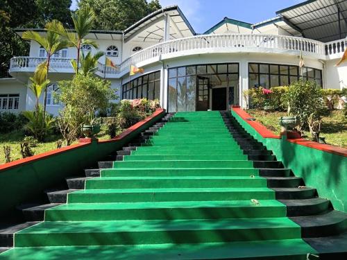 Royal Mount Hotel – khách sạn tại Udapalatha