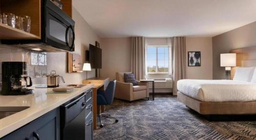 Candlewood Suites Springfield By IHG 2