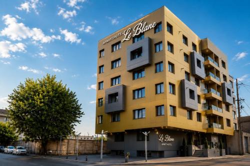 Le Blanc ApartHotel – khách sạn tại Grozavesti