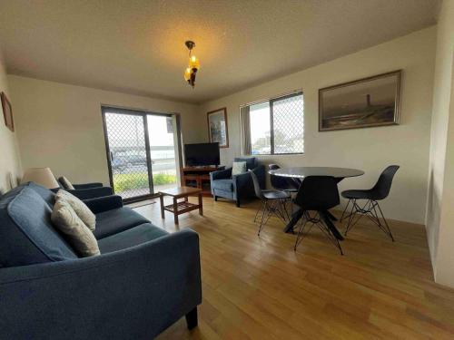 Seabreeze 6, Tuncurry