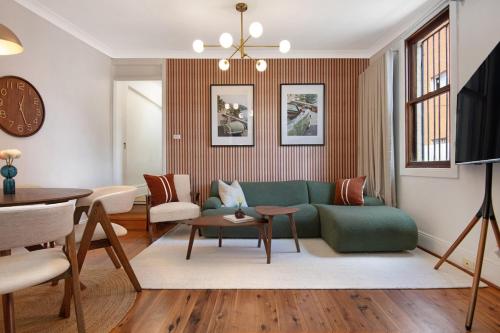 Guestroom, The Terran - Newtown Home Near King St, RPA, Uni in Camperdown