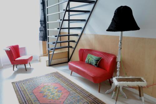 Twenty2 Apartment - Tap to explore photos