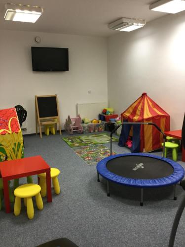 Λέσχη παιδιών, Ernesta Club Lipno in Λίπνο ναντ Βλτάνου