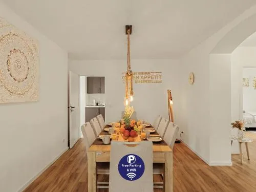 Master's Bridge - Stilvolles Apartment mit 110 qm und großem Balkon, zentrale Innenstadtlage in Deichnähe, 2 Stellplätze, 3 Schlafbereiche, 2 WCs in Bremerhaven, Deutschland