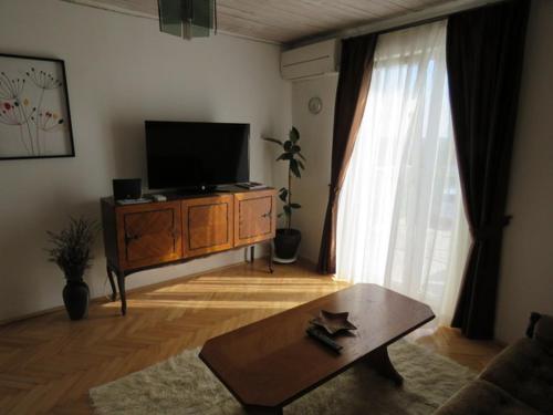 Apartment Tireli - Tap to explore photos