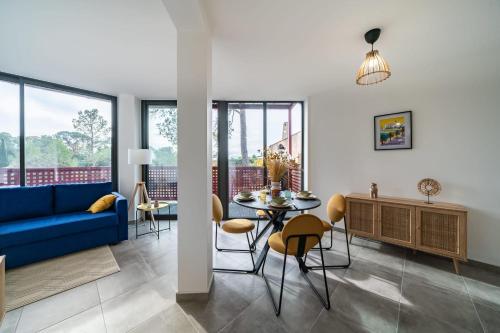 Renovated apartment with balcony and parking in Vallon de Coste