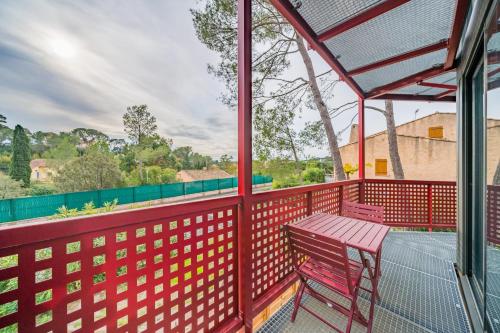 Renovated apartment with balcony and parking in Vallon de Coste