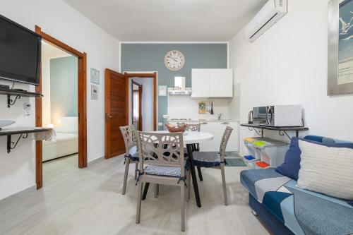 Casa Jaime, 350m to beach SouthSardiniaHolidays, Пула