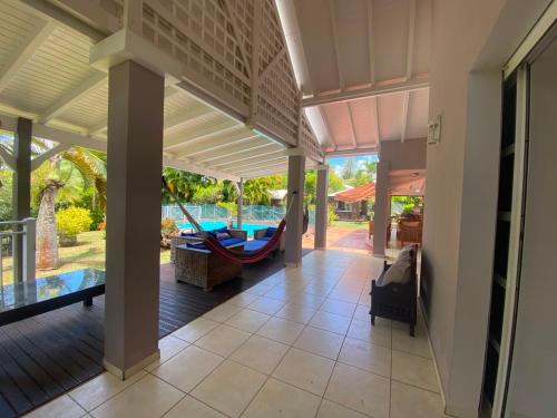 villa plaisance 3 chambres avec piscine privée (villa plaisance 3 chambres avec piscine privee) in แบ มาโอล