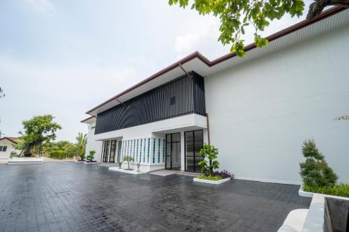 PP Garden Home - image 2