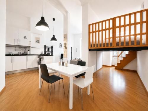 Loft a 5 Min da Mare & Stazione