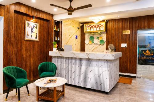 Raja's Paradise Inn photo 3