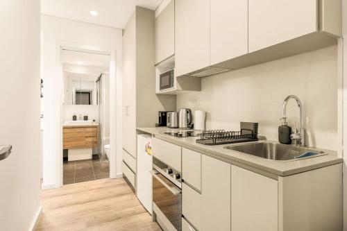Konyha, Modern and comfortable 2-Person Studios in Mosman