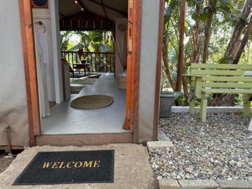 Kholiwe 2 - 2 sleeper glamping in a forest in Port Edward