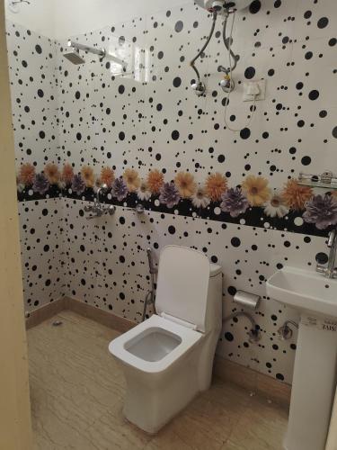 New Vybent Hotel Kainchi Dham photo 5