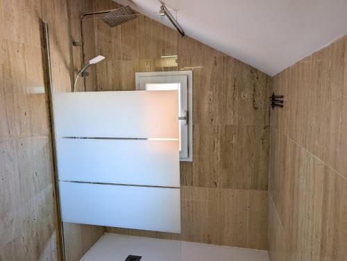 Casa Lila: Sunny 2bed in Marbella - image 5