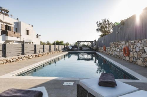 Peldbaseins, Villa Parisi Naxos Deluxe in Agkidia