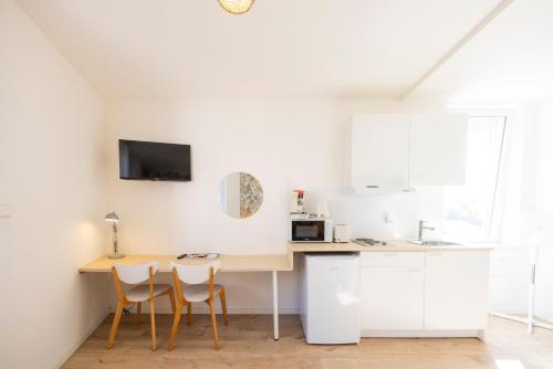 Cosy studio - image 5