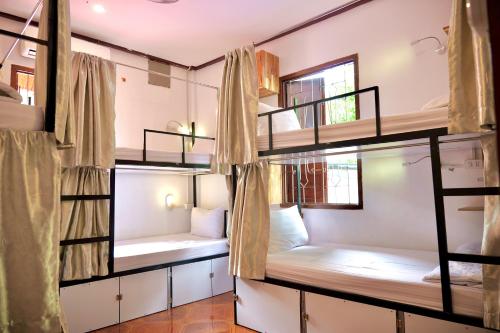 Luang Prabang Mountain View Hostel & Bar in Luang Prabang
