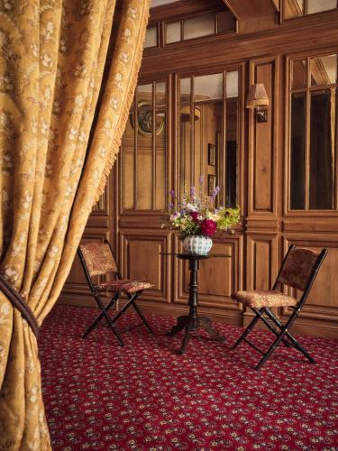 Hôtel des Peintres - image 2