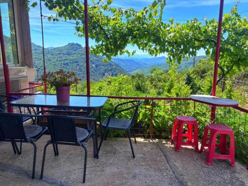 Skats, Georgaras Accommodation in Gefira Plaka