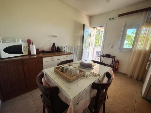 Georgaras Accommodation in Gefira Plaka
