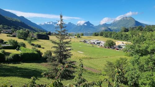 L'OBSERVATOIRE JACUZZI VUE PARAPENTE 6 personnes