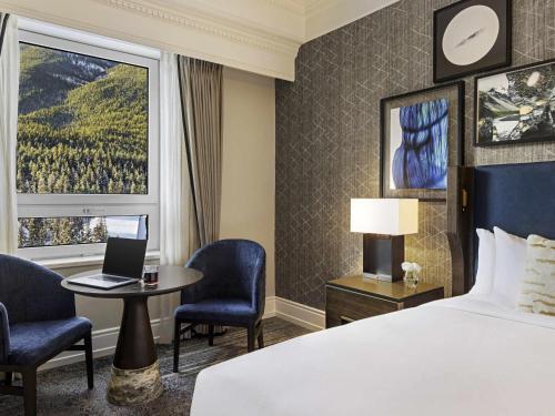 Fairmont Banff Springs Room Type - Fairmont 1 King Room