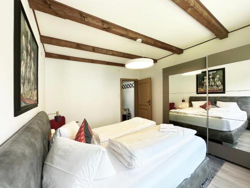 Family Friendly Chalet - Central with Beautiful Mountain Views 5