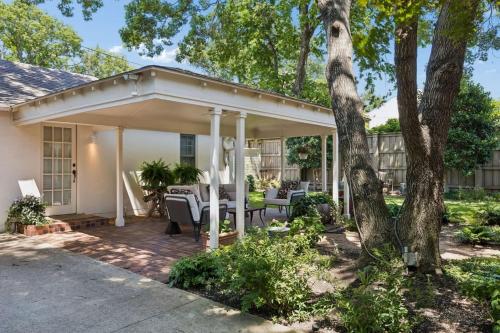 Fairfax Peace Retreat in Highland Park