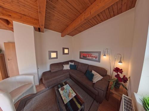 Premium-Ferienhaus Herbstprinz im Feriendorf Altes Land direkt an der Elbe in Hollern-Twielenfleth