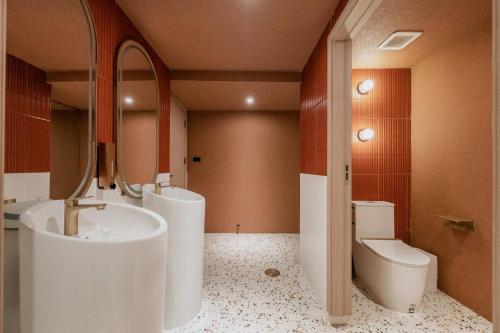LILYBETH HOTEL PRATUNAM - image 11
