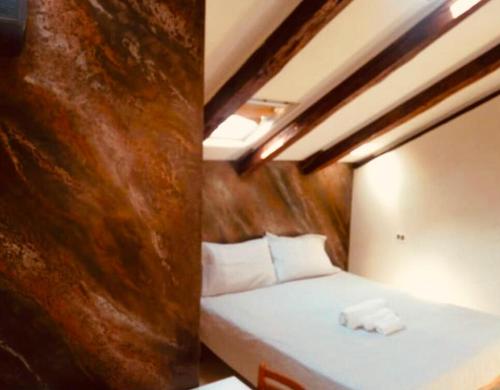 Bilocale mansardato zona Corso Buenos Aires MM1-MM2 Lippi 2, Milan