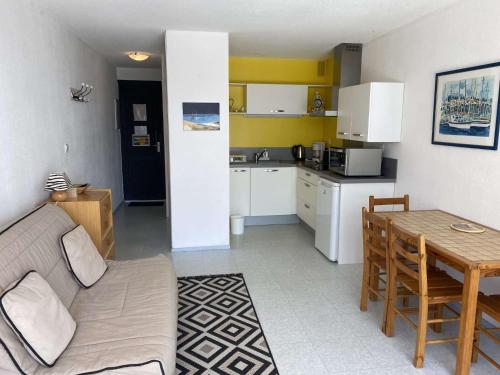 Studio 2 couchages – Entre port et plage – Résidence Presqu’île 2 à Gruissan - image 5