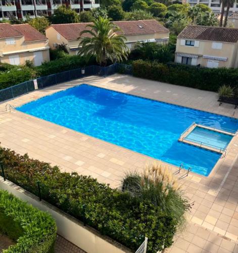 Agréable appartement dans résidence avec piscine