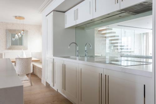 Eaton Mews South - image 12