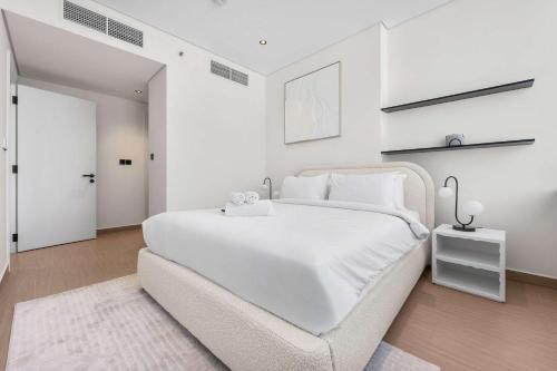 Free housekeeping visits during your stay - StayShort - Premium DIFC Urban Retreat - Stylish Studio Stay for 2 - image 3