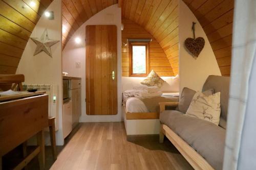 Facilities, 1 Bed in Hanworth oc-w43294 in Suffield