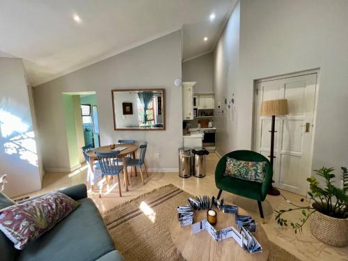 Fabulous Beachside Flatlet - image 6
