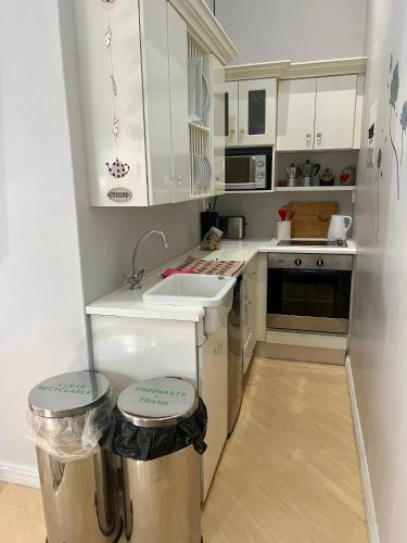 Fabulous Beachside Flatlet - image 13