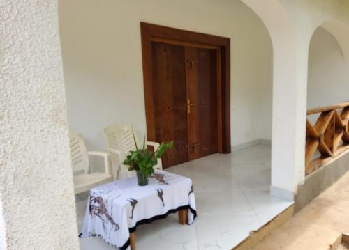 Erkély/terasz, lewisville villa in Kilifi