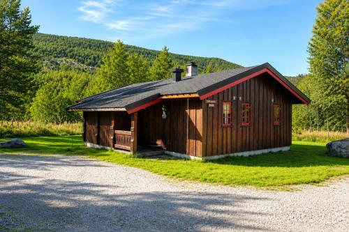 Tvilsombu, cosy cabin close to ski slopes
