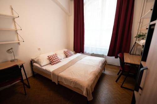 Hostel Hlávkova – Prague, NY