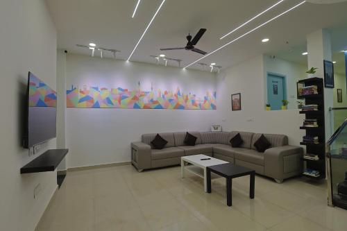 Faciliteiten, Slackpackr Malakpet Hyderabad near Karmanghat Hanuman Temple