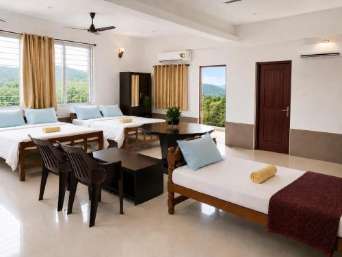 THE MOUNT VIEW CASTLE HOTELS and RESORTS in Courtallam