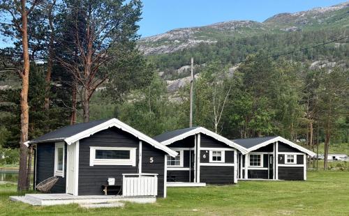 . Mørsvikbotn Camping AS