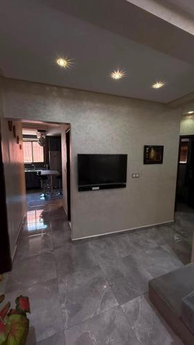 Spacious 3Bd & 2 Living Room Comfort Apartment in Essalam