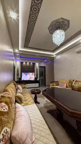 Spacious 3Bd & 2 Living Room Comfort Apartment in Essalam